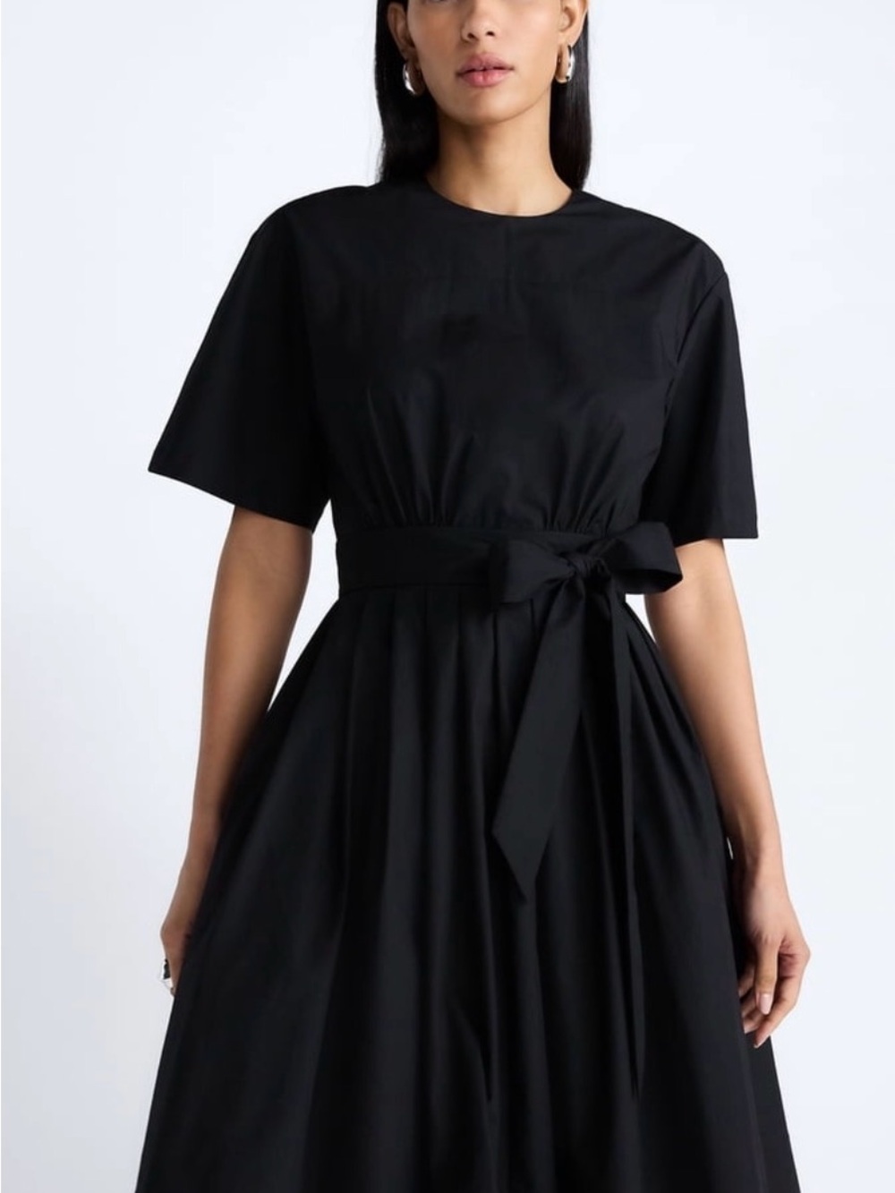 Elegant Black Midi Dress with Tie-Waist